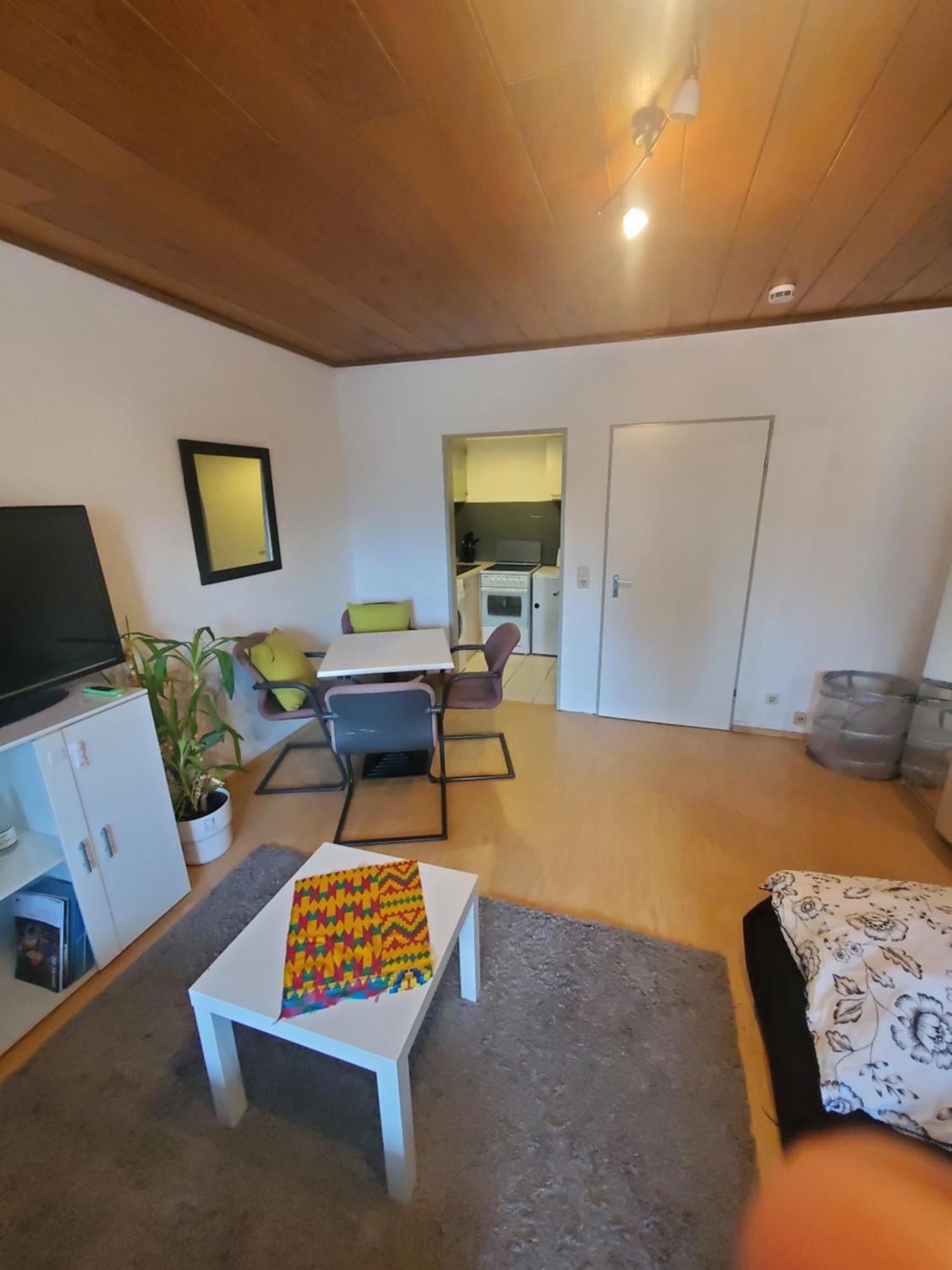 Einzimmerwohnungmit Grossem Balkon Mietersheim Luaran gambar